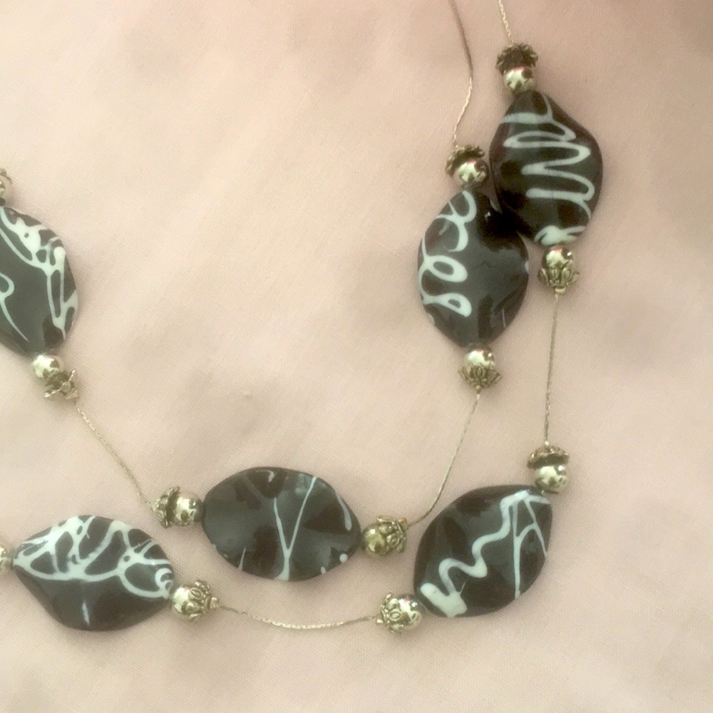Fashion White & Black With Silver Chain  Wrap Layer Necklace - Picture 4 of 10